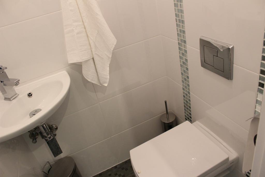 Apartman Relax So Saunou A Jakuzzi Namestovo Phòng bức ảnh